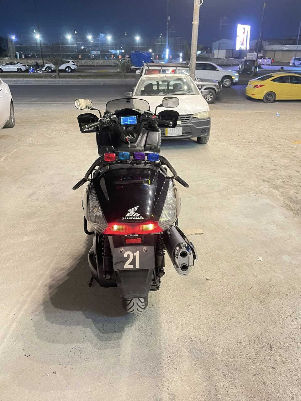 سلام عليكم شباب سلفر ونج 400 بوليسيه
دراجه حلوه ومميزه ومكفوله كفاله عامه كشر ومكينه وكهربائيات دراجه جديده بمعنى الكلمه مملعوب بيها برغي كلشي ع وضع الوكاله . اخت الزيرو. دراجه رمبه رمبه ماشيه 17 الف فقط السعر 28 $ ورقه وبيها مجال بسيط مكاني بغداد حي اور ***********
