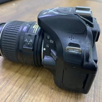 نيكون D5200 • ٢٤.١ ميجابيكسل • شاشة ٣ إنش قابلة للإمالة