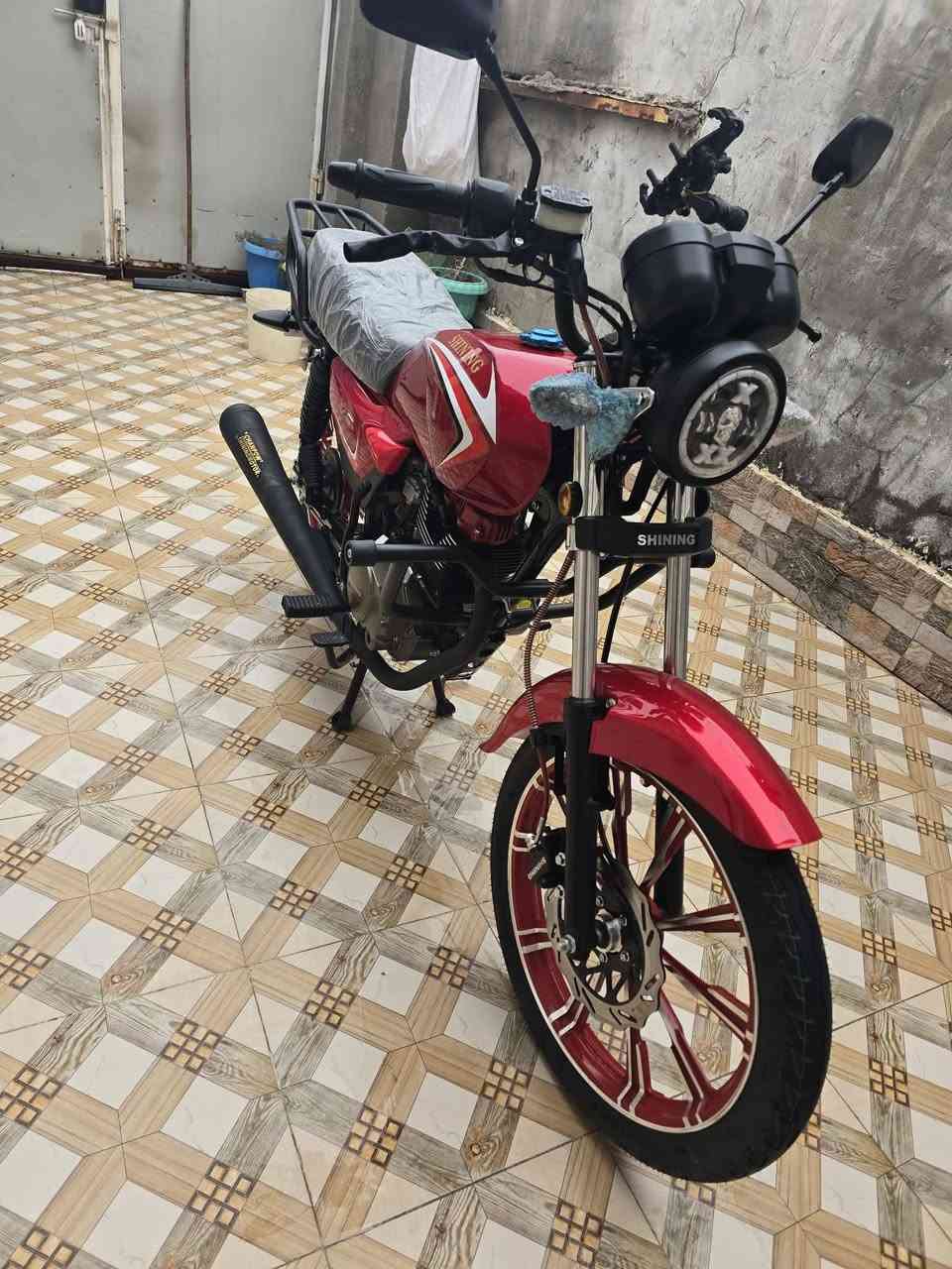 السلام عليكم دراجة لبيع مكان شطرة توة طالعة الدراجة رقم ***********السعر عل تصالة
