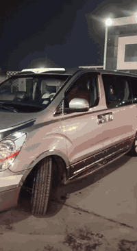 السلام عليكم ستاركس 2018 مسكر ادبلو محوره سبلاين سياره جديده كفاله مصفره من كل شي جاهزه السياره مرايا 20 ويالة 20 بك لايت 20 رقم بابل انكليزي باسمي  الثانويه الجديده للثلاثين باقي التفاصيل أتصال ***********
