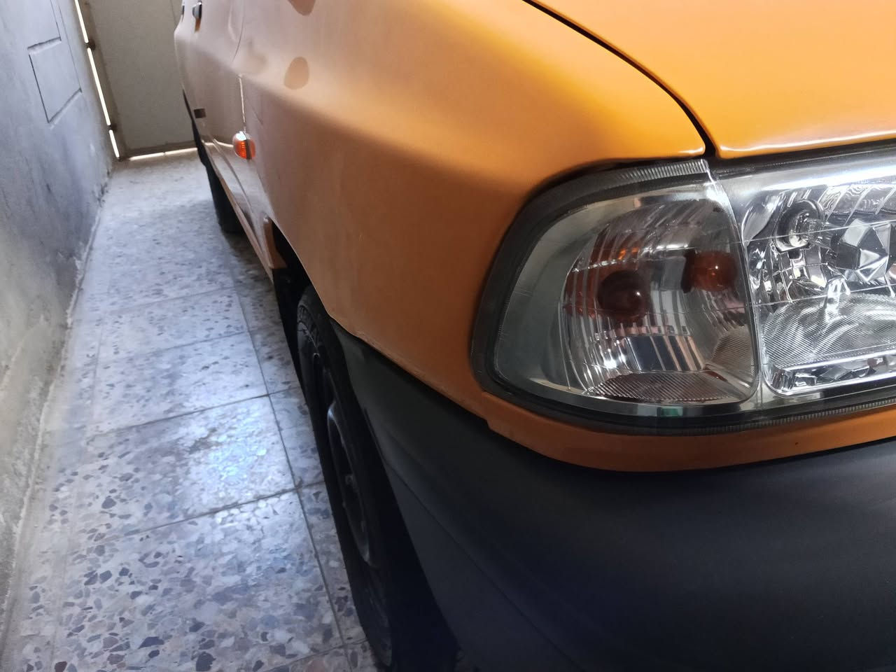 السلام عليكم ورحمة الله وبركاته موديل 25 مكفوله ماشيه 57الف وقابل لزياده سعر 78 بي مجال مكان السياره بغداد الغزاليه رقمي ***********
