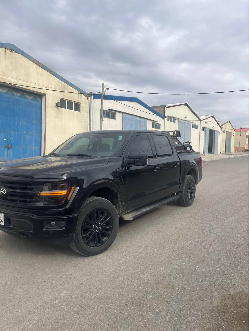 F 150 (2025) سيارة 
زيرو ماشيه 4 ألف مرقمه جديد فحص هزه وكتاب تظليل وياها كلها جديد كليل تايل فول مواصفات SLT اسود 
المواصفات 
شكل الجديد ودشبول الجديد 
السعر 540$ أربيل, العراق


**إذا كنت صاحب هذا الإعلان وتريد حذفه لأي سبب، رجاءا أرسل رسالة إلى الدعم الفني**