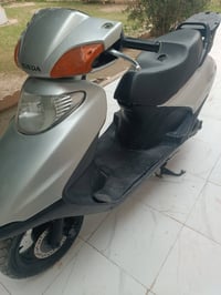 سبيسي • ياباني • تدخن وتكطع