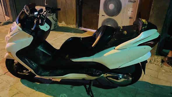 السلام عليكم فورزا 08 عميه مرتبه ونضيفه تايرات جدد صالنصه رياضي تريد تفاصيل اكثر اتصل ع الرقم سعرها 900 وبيها مجال بيعه مال مستعجل 🤍
الرقم ***********
