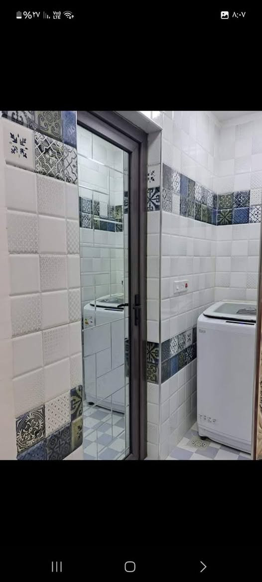 البيع بيت مساحته 150 طابقين بناء حديث  بناء طابوك احمر منطقه 7نيسان قرب جامع خديجه طابو صرف (***********)
