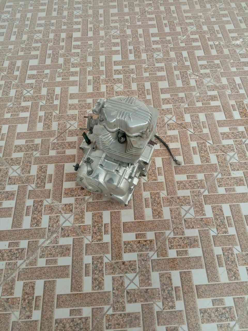 مكينه 150لاصوت ولا دخان ولا رشح ضمان يومين اي شي بيه ترجع سعر 125مكاني فلوجه ***********
