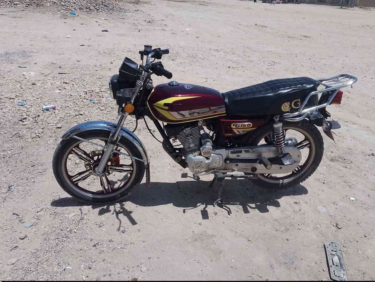 دراجه للبيع موديل 22 السعر 650 وبيها مجال ***********
