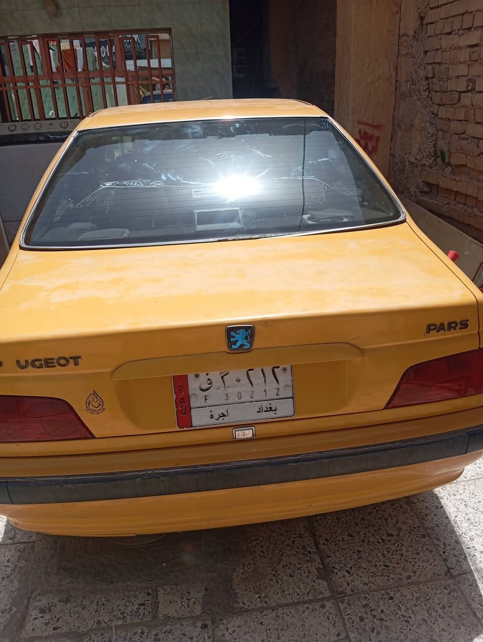 من رخصة الادمن بيجو بارص 15 بسمي تحويل مباشر
السياره مال بيت ما تعرف التكسي بلشهر مره تطلع 
ع كد الحاجه كير محرك خير من الله شلعه معدل 
كهربائيات كلها شغاله السياره مرتبه للأخير بيها جراد 
رقم بغداد تبريد ثلج كلج طبي السياره مرتبه للأخير هيئة غرامات مصفره تاخذ جاهز
السعر 49 وبيها مجال حك الجيه عنواني بابل محاويل هذا راح رقمي بيه واتساب ***********
