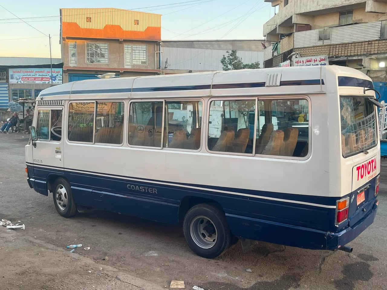السلام عليكم كوستر عريضه لبيع مكينه بطه وكير عادي امامي جوبلس مكان بغداد سعره ٩مليون وبيه مجال استفسار خاص ***********
