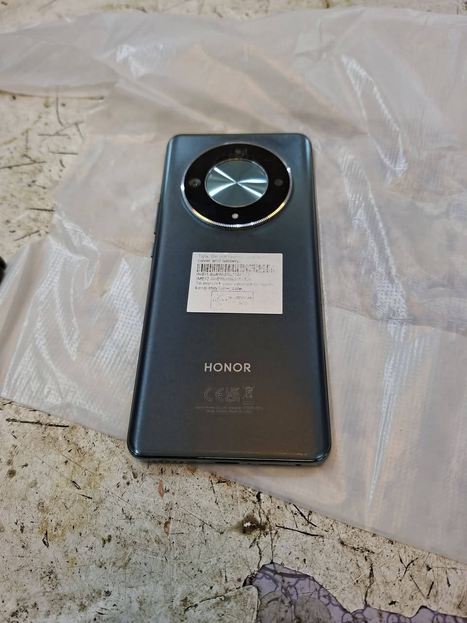 السلام عليكم هاتف هونر X9p نضيف السعر 225 وبي مجال ***********
