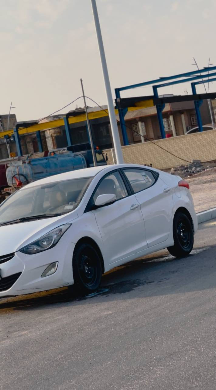 سلام عليكم
النترا  خليجي موديل 2012
 كفاله من ظربه وصبق وتبديل
   مكينه 1800 دوش تبريد ثلج❄️
منضومه زنون
تخم تاير ويل كب 
دومشه عامه  بسمي تحويل ثاني يوم
السياره جاهزه للخير 
السعر. 108 
للتصال *********** غير متواجد عل الفيس
