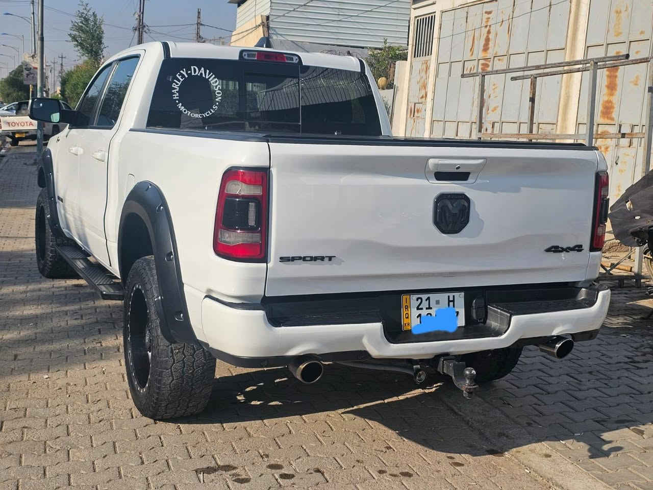 للبيع او مراوس  لاندكروز رام موديل ٢٠٢١ موصفات اسبورت مكفوله طاب لل العراق كلين بدون حادث بيه مكانين صبغ شبرين رقم وسنويه جديد سعر ٣٦٠ بيه مجال ***********
