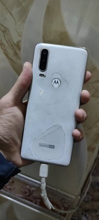 Motorola One Action Ram 4 & 128GB , Battery 3500 له سەر ئەو ئەندرۆیدەی...