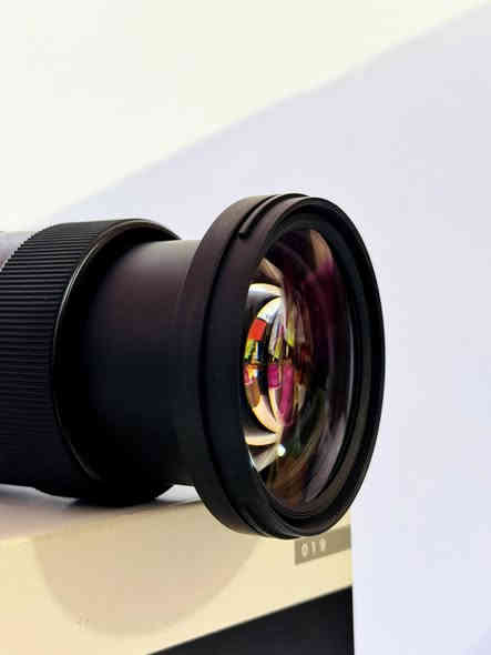 عدسه سوني 24.70 فتحه 2.8 A.art
استخدام جداً قليل ونضيف شرط زلغ أو شخطه ع الغطاء أو العدسه مابيها مكفوله كلها مع كامل ملحقاتهاا
كتلوك واللايلون والحقيبه مال العدسه 
بسعر 950 توصيل لكافه محافظات العراق 
***********
