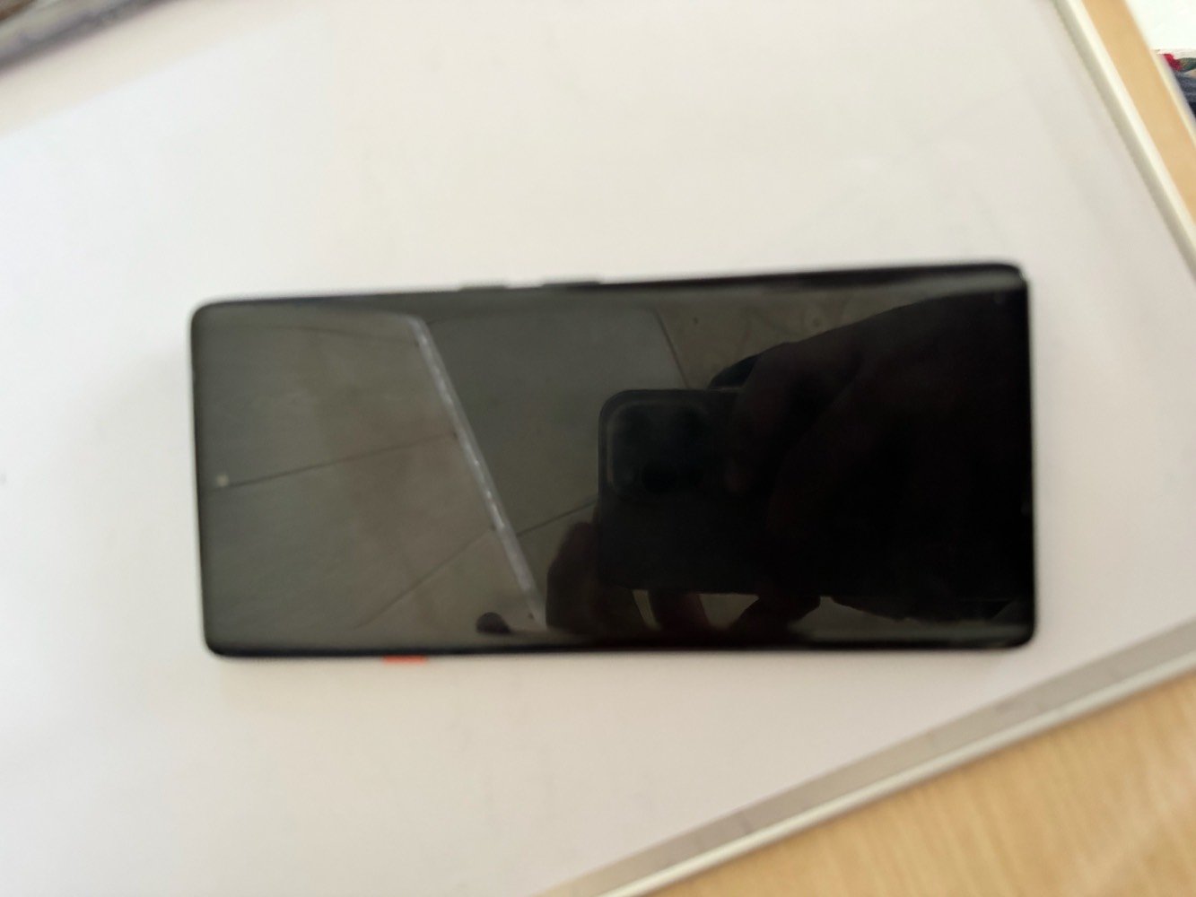 تكنو كامون 40 برو 5G للبيع او مراوس سعر 280 الف
هاي النضافة كادمك شوفها بيه فقط ملاحضه وحده الدكمه مالت رفع الصوت انشلعت من مكانها تكدر تصلحه وتكدر تعوفه تزود و تنقص ب الصوت من الدكمه مالت التقليل الصوت لو من الشاشه ملحقات كارتونه وملحقات كامله ما عدى الشاحنه ما موجوده واير كيبل موجود للتواصل عالخاص وبيك خير و تدلل مكاني سليمانيه كلار تجي تاخذه مني لو ادزلك إياه توصيل موجود توصيل لجميع المحافظات *********** واتساب او اتصال خاص موجود