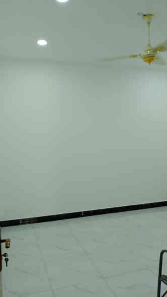 مشتمل للبيع مجمع الحليم الفرع السادس يحتوي على غرفتين نوم وثلاث حمامات واستقبال المساحة80مترالسعر 115قابل لل تفاوض الاستفسار ***********
