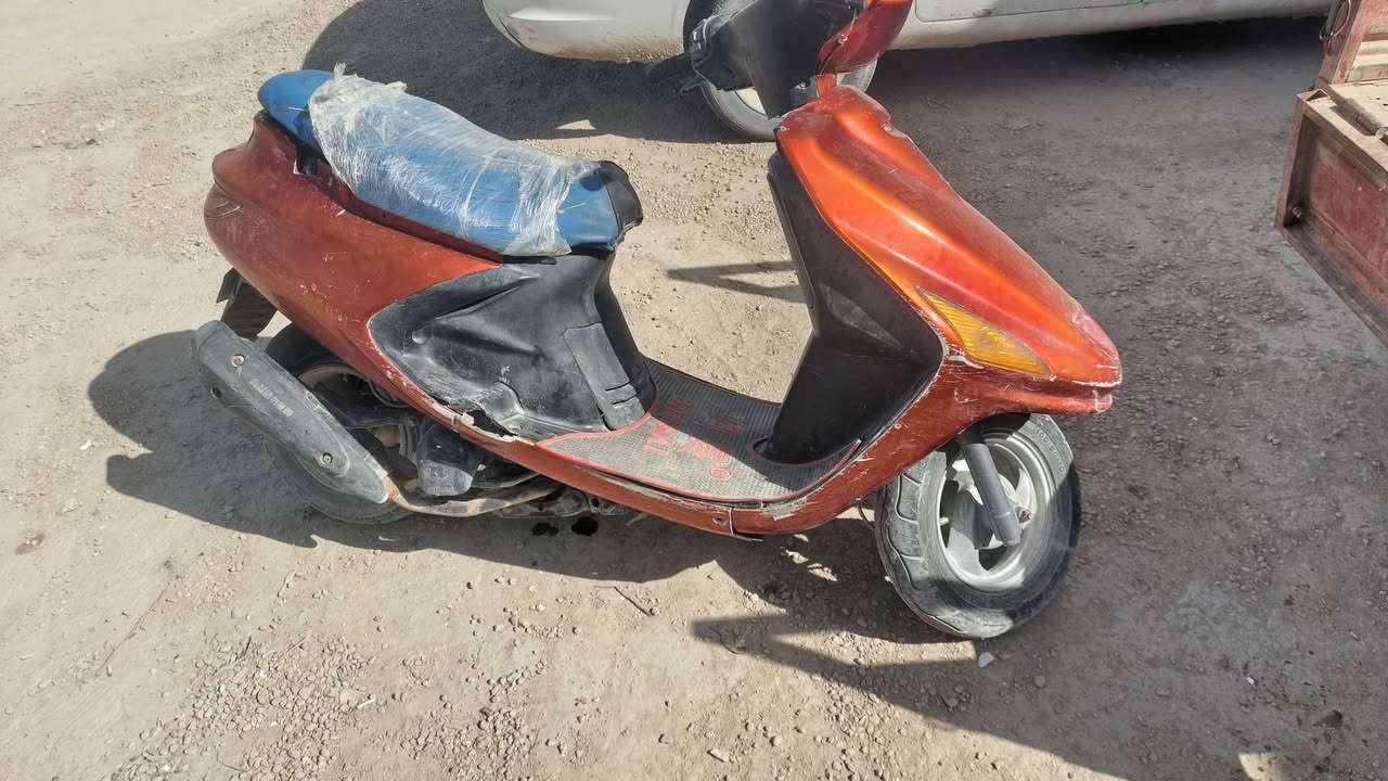 فراشه للبيع
سعره 250و بيه مجال
عنواني نجف
 شارع مطار قرب شارع علكم
متواجد فيس و واتساب
***********
