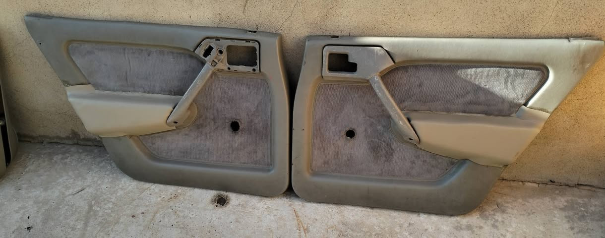 بطاين فكتره للبيع لون اسواد طخم عسلي طخم مكان موصل حي بكر استفسار ***********
***********
