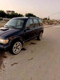 سيارة للبيع موديل 95 سيارة نظيفه مكينة خير من الله جديده دواخلها نضيف ...