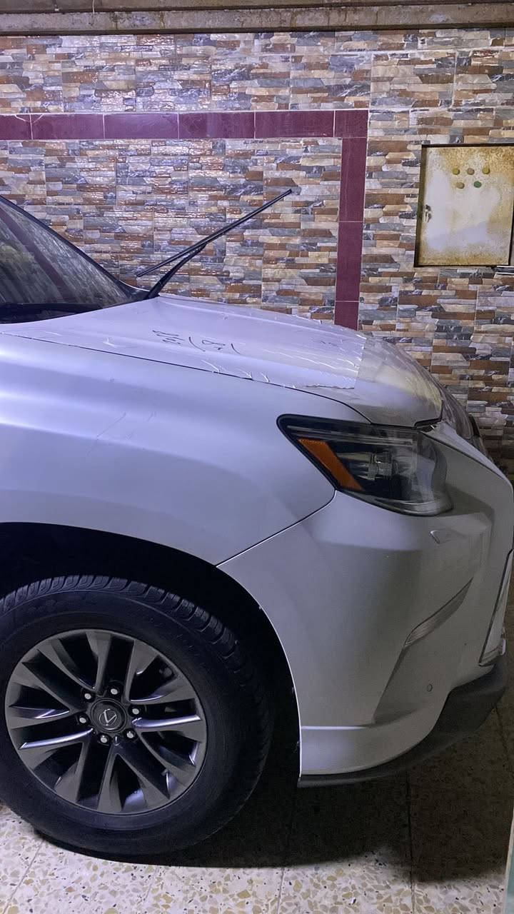 لكزس برادو GX460
2018  مكفولة من الصبغ والتبديل فقط تكحيل جدآ بسيط 
رقم اربيل باسمي تحويل مباشر 
فول مواصفات اصل باب اول بريم اعلى مواصفات بالكزس
- رادار أمامي + جانبي (نقطة عمياء)
- ⁠جكات 
- ⁠3 شاشات +4 كاميرات 360 درجة
- ⁠داخل قرميدي
- ⁠كشنات كهرباء تدفئة تبريد + كشن السايق خزن ميموري + كشنات خلفية كهرباء
- ⁠13 سماعة + دمام 
- ⁠ستيرن كهرباء خزن + تدفئة
- ⁠فتحة سقف 
- ⁠بصمات 2 مع كودات 
ماشية 104 الف 
السعر  40 الف (4 شدات) وبيها مجال 
رقم الهاتف ***********(واتساب موجود)
***********
