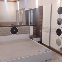 غرفة نوم • شامل النقل والشد