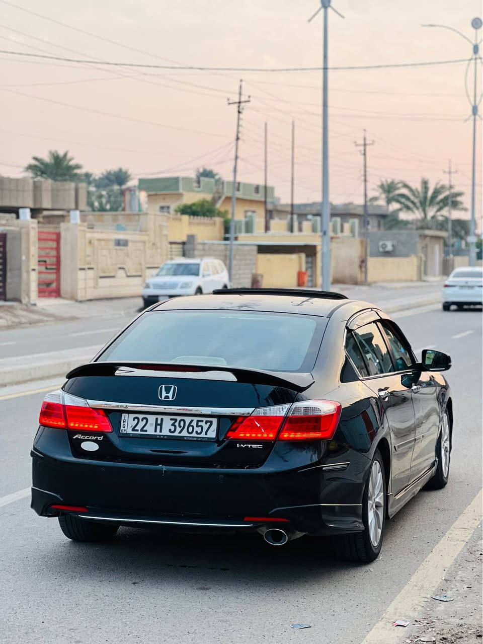 السلام عليكم

اكورد. 2014. خليجي 

فول مواصفات واحد ع واحد. 

مكفوله من صبغ وتبديل وبارد 

كيررر محرك. كفاله. 

صدر امامي خلفي جديد. 

هزه جديد. ورقم جديد. تحويل ثاني يوم 

السعر. ١٢٧ وبيها مجال. 

مكاني صلاح الدين الضلوعيه 

الاتصال *********** سامراء, صلاح الدين
