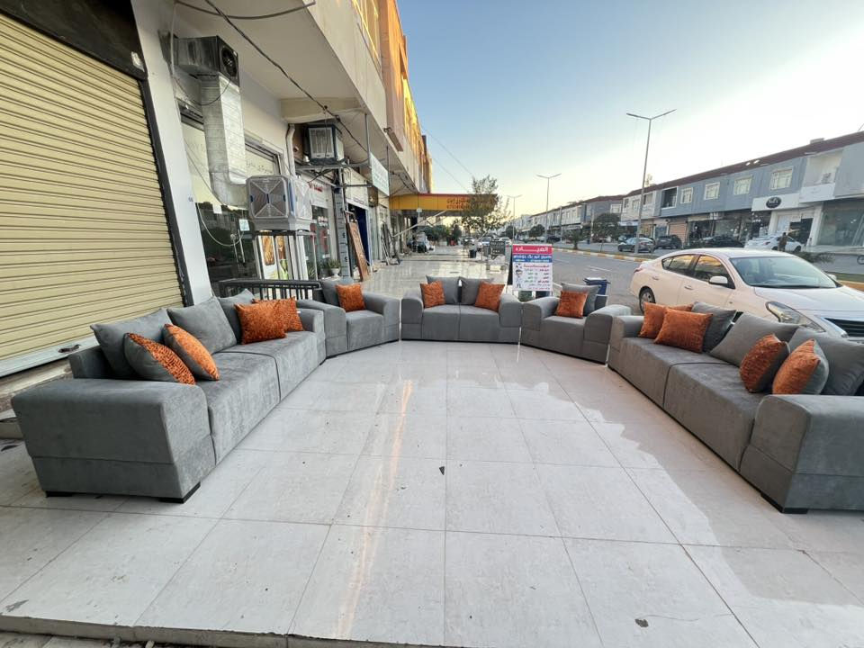 جديد تخم تركي مودرن New🇹🇷{ 10 مقاعد }
ماركة (هوم إستنبول) الماركه قوية كلش ومعروفه
التخم معروف بي  المتانه والراحه بالجلوس 
السعر 790 الف
للاستفسار واتساب ***********
عنوان مجمع شارى ئاندازيان مقابيل فلوريا ستي 
يوجود توصيل جميع محافضات العراق بغداد 150 الف 🚚
