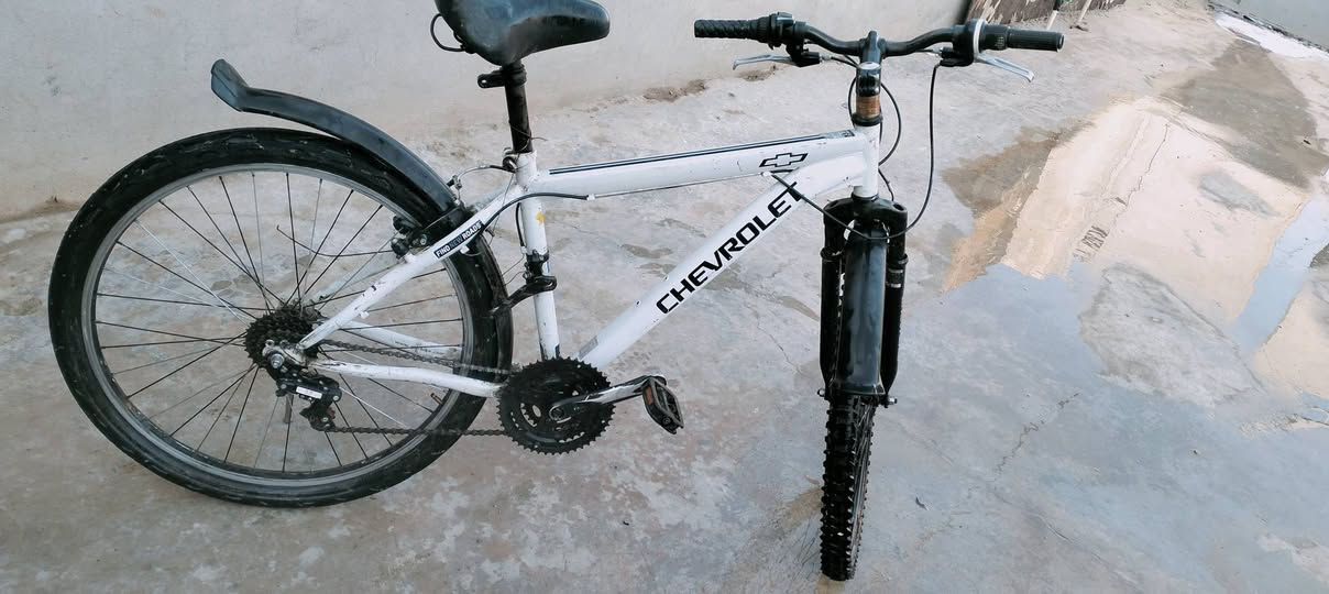 بايسكل نظيف للبيع دبلات شغال اصطوبات هم شغل مكان بل موصل جانب الايمن شراي خبر عل رقم
***********
***********
