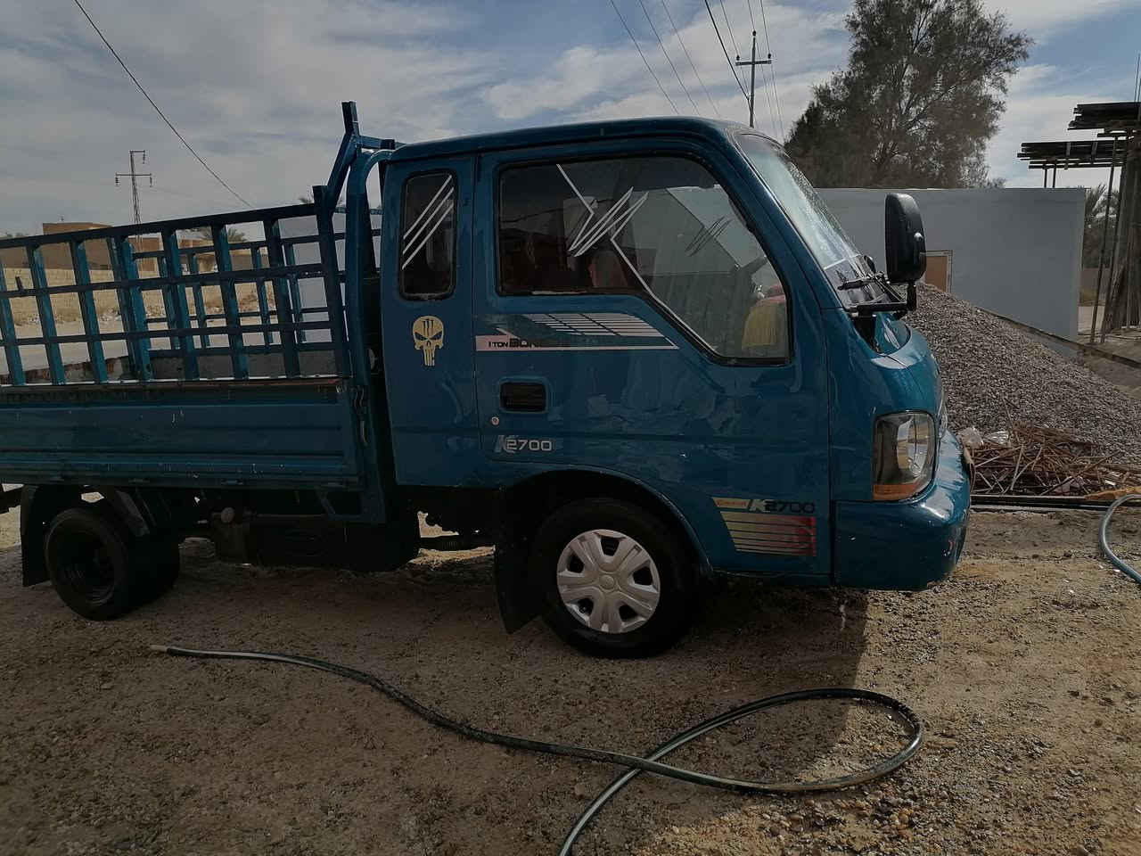 للبيع كيا ام عيون ادوات كير ومحرك كفاله
***********
