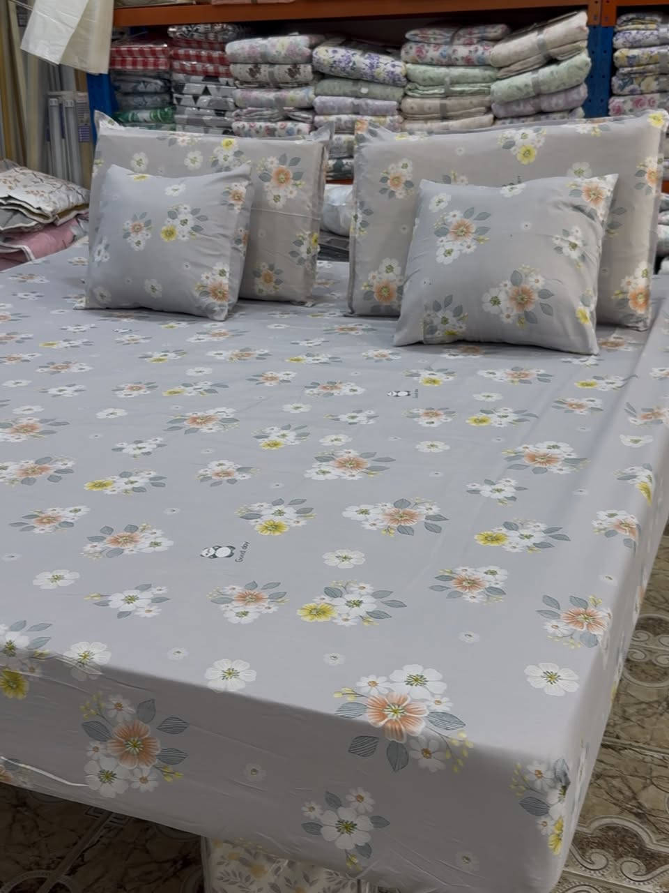 🎉 عروض العيد وصلت 😍😍
سيت غطوة صيفي 6 قطع بسعر 17 ألف فقط 🔥

✨ المحتويات:
▪️ غطوة صيفية خفيفة ومريحة
▪️ شرشف لاستيك
▪️ 2 وجه مخدة
▪️ 2 وجه كوشة

خامات مرتبة ونقشات حلوة تناسب غرف النوم الصيفية 🌸
سعر اقتصادي وجودة ممتازة لفترة العيد 🤍


**إذا كنت صاحب هذا الإعلان وتريد حذفه لأي سبب، رجاءا أرسل رسالة إلى الدعم الفني**
