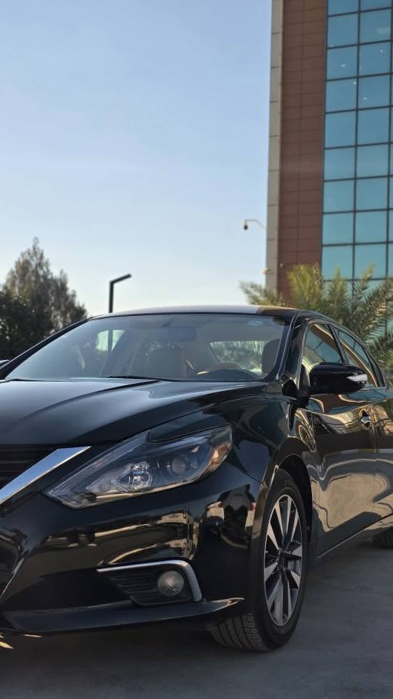 نیسان ئاڵتیما ئەمریکی 
2017 SL
ڕەش
ناوزەرد
کوشن سارد و گەرم
سوکان هیتەر
ڤۆلیۆم
ئاوێنە ئیشارەت
ڕادارە
بەسمە و حاسە
١ پارچەیە تەنها بۆنید و تۆزێک کوتە ساردی هەیە.
ماڵەکە جوان و بێ کێشەیە بێ مەسرفە
4تایەی لۆکی لەژێرە
سەنەوی تازەیە
 بەشەرتی تەحویل و غەرامە
ژمارە مۆبایل
*********** 
     نرخ: ١٢٣ گەڵا
لە کەلارم

نسيان ألتيما موديل 2017 SL فول موصفات.
داخل اصفر
 محرك وكير بشرط
الضرر واضحه ١قطع صبغ شوية بارد/ رقم سلمانية سنويه لحد ٢٠٣٠
هزه جديده
كشن تدفئه جلد
سترين تدفئه
رادار نقطه عمياء
بصمه/
حساسات
لون اسود 
4تايرات جديده
السياره جاهزه
سنویە جدید
رقم تلفون *********** كالار, السليمانية
