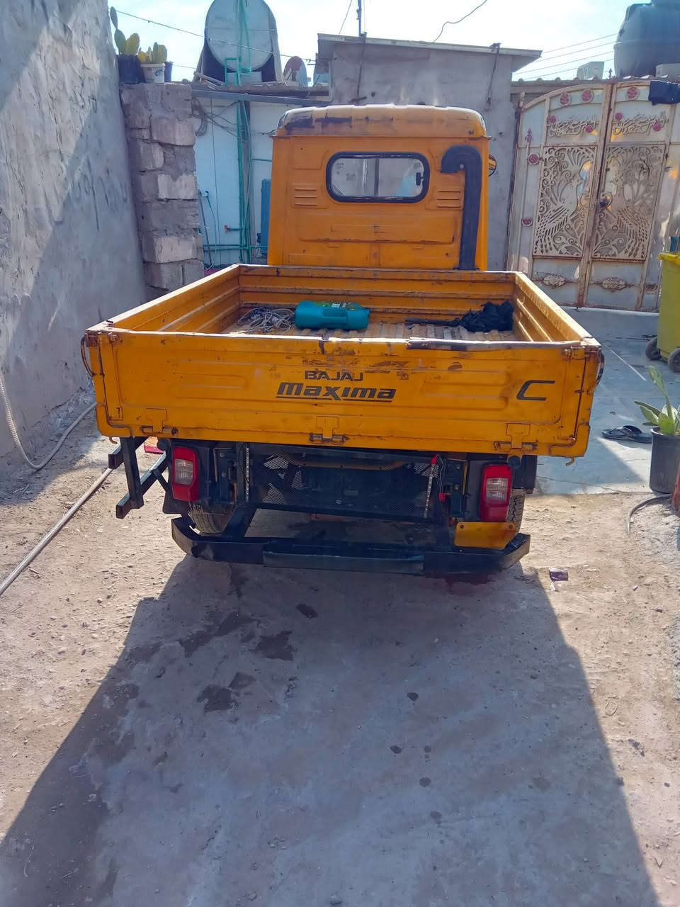 تكتك ١٩ اوراق كامله تلاثه وميه ٣١٠٠ بغداد الراسه العبيدي ***********
