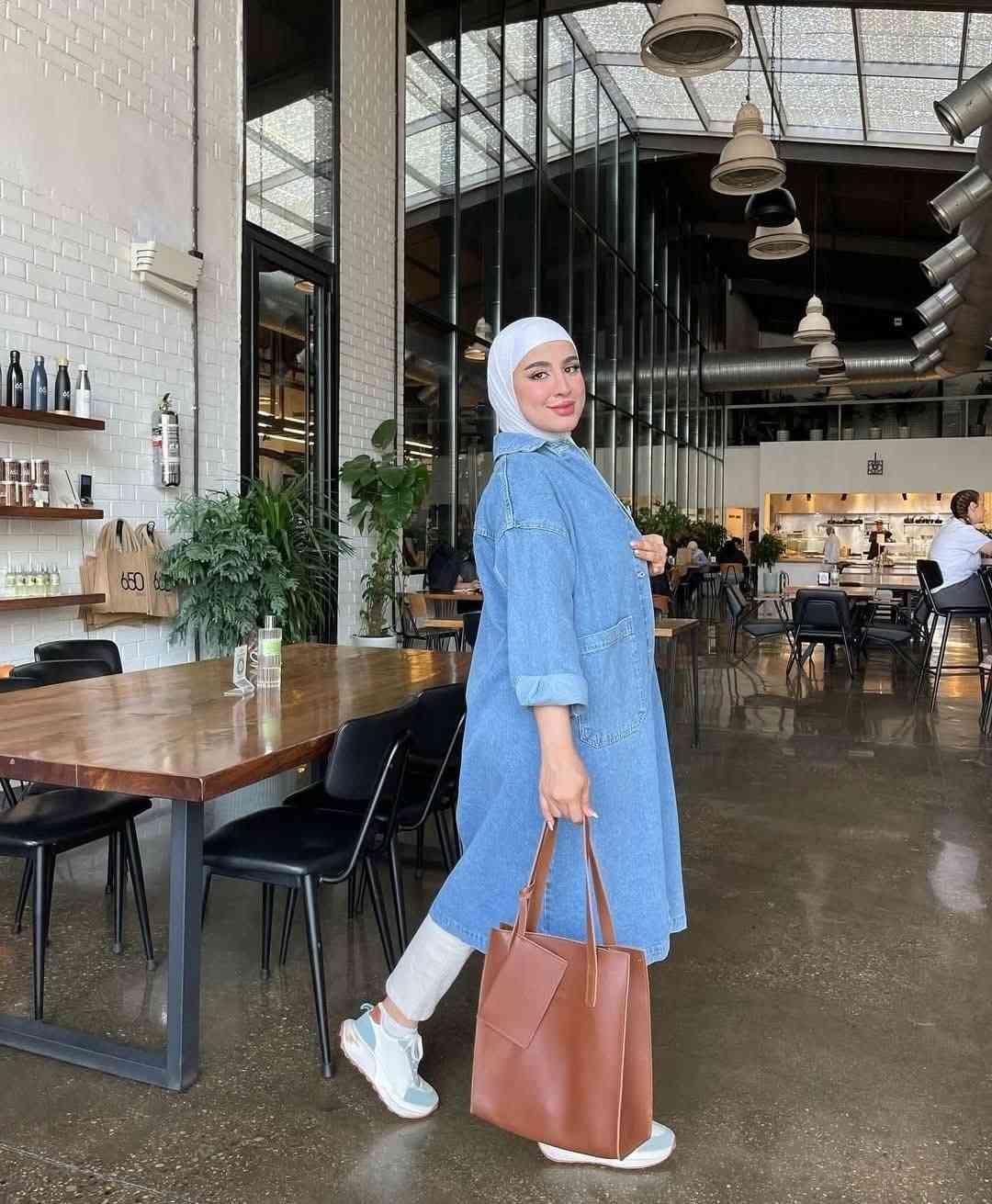 وصلنا اليوم 😍🔥
قميص جينز طويل فقط بـ 25 ألف!
• متوفر لون غامق ولون فاتح
• الطول 110 سم
• الخامة جينز ناعم ومرتب

📍 توصيل بغداد 5 والمحافظات 6
📲 للحجز السريع واتساب: ***********
📩 خاص / جملة ومفرد
