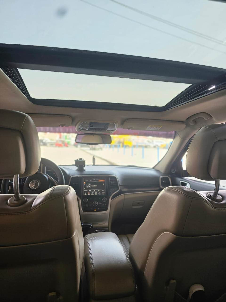 جيب خليجي لمتد 2014 جديده بمعنى الكلمه ماشيه 155 الف

حجم المحرك :3600 

فور ويل درايف 4/4
رقم بغداد الجديد

 ✅جكات تصعد وتنزل (3) درجات

✅رجوع الستيرن و المقعد للخلف عند الاطفاء ل تسهيل الدخول والخروج

✅فتح واغلاق الجنطه بالريمونت *جنطه شفط

✅تشغيل عن بعد 

✅بنوراما طكتين 

✅شفتات ستيرن 

✅بصمة دخول ذكي

✅دبل كزوز خلفي 

✅سستم صوت 12 سماعه 

✅دمام خلفي بالصندوق 

✅ستيرن كهربائي الحركه تحكم اعلى اسفل

✅قطعتين تبريد 

✅ستيرن هيتر (تدفئه )

✅ويل حجم 20

✅سيدي dvd داخل الجكمجه

✅داخل صاج ملكي 

✅ناقل الحركه 8 نمر 

✅نضام سبورت S

✅نضام اقتصادي ECO

✅مرايا جانبيه حساسه للضباب تعمل تلقائيآ + اشاير بالمري 

✅دبل هوك امامي + دبل هوك خلفي 

✅انارة ترحيب عند الدخول 

✅حساسات امامية+ خلفية

✅زراكة مي عدسات لايت

✅شاشة كبيره 

✅ماوس تحكمات وضعياة قياده 3

✅كشنات خزن ميموري + ستيرن خزن ميموري

✅كشنات كهرباء

✅تدفئه مرايا جانبية

✅المقاعد الاماميه تدفئه + تبريد + المقاعد الخلفيه تدفئه

✅كامره دوران 

✅مرايا قلاب ويه البك R مع امكانية الغائهم من الاعدادات

✅كشنات جلد 

✅نيكلات السياره بلادي 

للاستفسار الاتصال على 

+964 772 394 0390

وبعد هواي بيها تفاصيل السيارة
سعر ٢٥٠ ورقه وبيها مجال عمارة, ميسان


**إذا كنت صاحب هذا الإعلان وتريد حذفه لأي سبب، رجاءا أرسل رسالة إلى الدعم الفني**