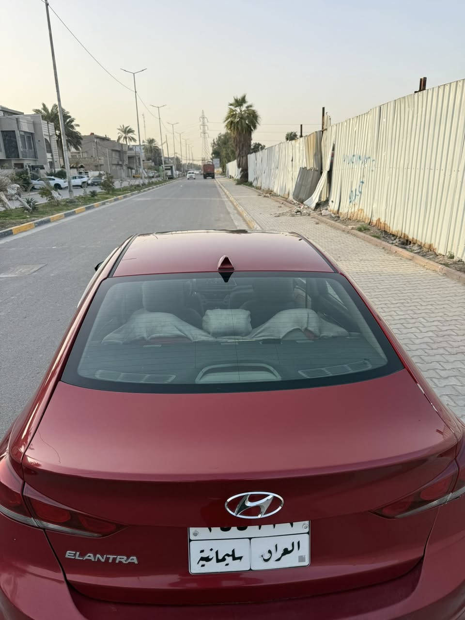 النترا 2017 امريكي فول مواصفات 1/1 
رقمً سليمانيه  بأسم
فول مواصفات 
سلايت 
بصمات 
هيترات كشن + كشن كهرباء
رادارات جانبيه وخلفيه 
شاشه اعطال 
تبريد منفصل 
اشاير ترحيب 
شاشة اصلية جبيره
صندوق ذكي 
وبعد بيها هواي مواصفات معروفه  
محرك 2.0 دوش وكير at  
السياره ضررها جاملغ وبنيد   
السعر 120 ورقه مكاني بغداد الكرخ اي استسفسارً ***********
