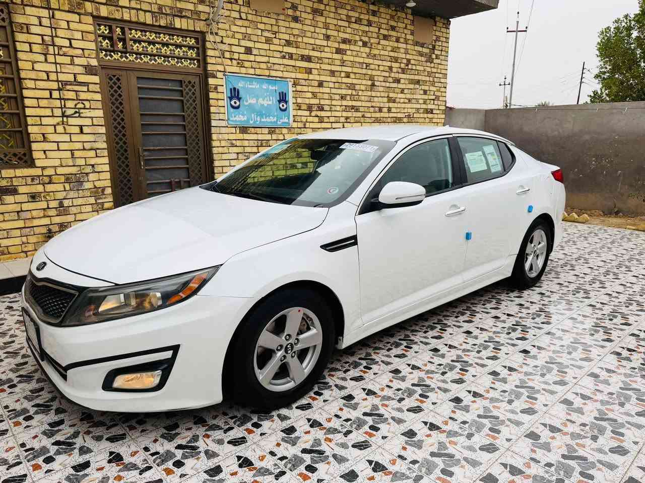 السلام عليكم ورحمة الله وبركاته ..
كيا اوبتيما 2015 أمريكي حادثها بسيط تبديل جاملغ وباب أصليات نفس اللون  الباقي ليبل واحد رقم ذي قار دولي بسمي تحويل مباشر سنويه مجدده لغاية 2027 مشروع وطني هزه جديده محرك 2400 ماشيه 120  مواصفات السياره شاشه تاب كبيره كامره دواره يدات نيكل اشاره بالمرايه بلاجكتور داخل بيجي بصمة جنطة فول تحكم استيرن جيهتين شغال مثبت سرعه نضام ايكو ويل كب اصلي سياره جديد جدا من الداخل والخارج وجاهزه كير محرك حداديه تبريد تدفئة شغاله فول كهربائيات السعر 112 مكان السيارة الناصريه ***********
