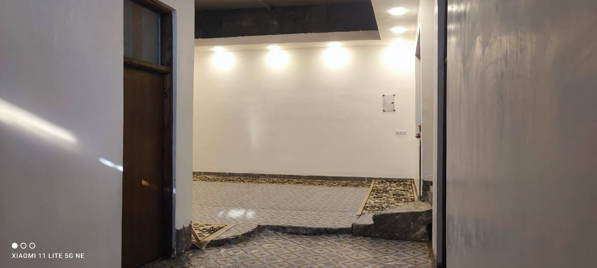 سلام عليكم ورحمه الله وبركاته من رخصة مدير الكرؤؤب المحترم
بيت للبيع مساحه 560 متر واقعه في بغداد تقاطع النهروان كامله الخدمات للاستفسار ***********
