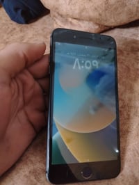 ايفون ٨ بلس • ٦٤ • نضيف