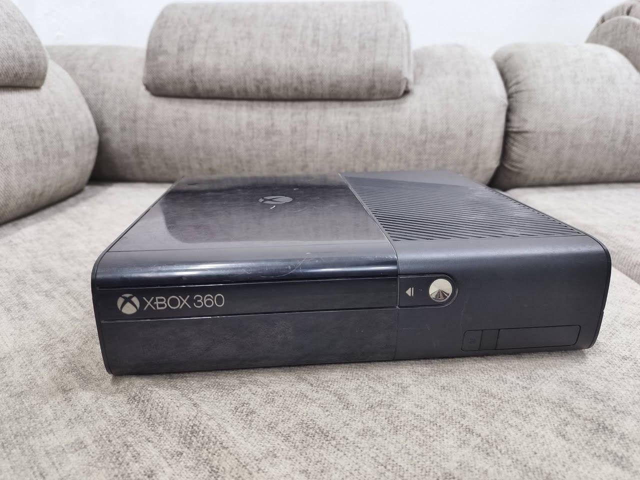 اكس بوكس 360 جهاز نضيف بس عندي الوايرات ضايعه و المحوله ضايعه ولجهاز تاركه (يعني كلشي ما اعرف عنه) ومكاني موصل 
كلي سعر زين ابيع 
التواصل عل خاص


**إذا كنت صاحب هذا الإعلان وتريد حذفه لأي سبب، رجاءا أرسل رسالة إلى الدعم الفني**
