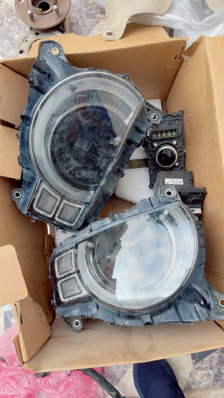 ادوات احتياطيه رانج مستعمله نضيف للبيع كلشي بسعره لاتراسل اتصل وتدلل مكاني بالبصره ***********
