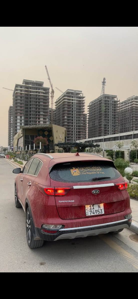 السلام عليكم
سبورتج 2021 فول مواصفات فقط بدون البانوراما

ماشيه 118 الف كفاله عامه بدون صبغ بدون تبديل 

رقم بغداد ب اسمي

بصمه

بصمه ابواب 

تشغيل عن بعد

شاشه كبيره

كامره دواره

ابل كار بلي

تبريد قطعتين

تبريد مناخ منفصل

3 وضعيات قياده 

لايت زنون

مكينه 2000 دوش المرغوب

كروس مثبت سرعه

تحكمات ستيرن

مري شفط

اشاير بالمري 

كشنات كهرباء السايق والراكب 

ويل كب 19 

وباقي مواصفات الفول

العنوان بغداد ***********
