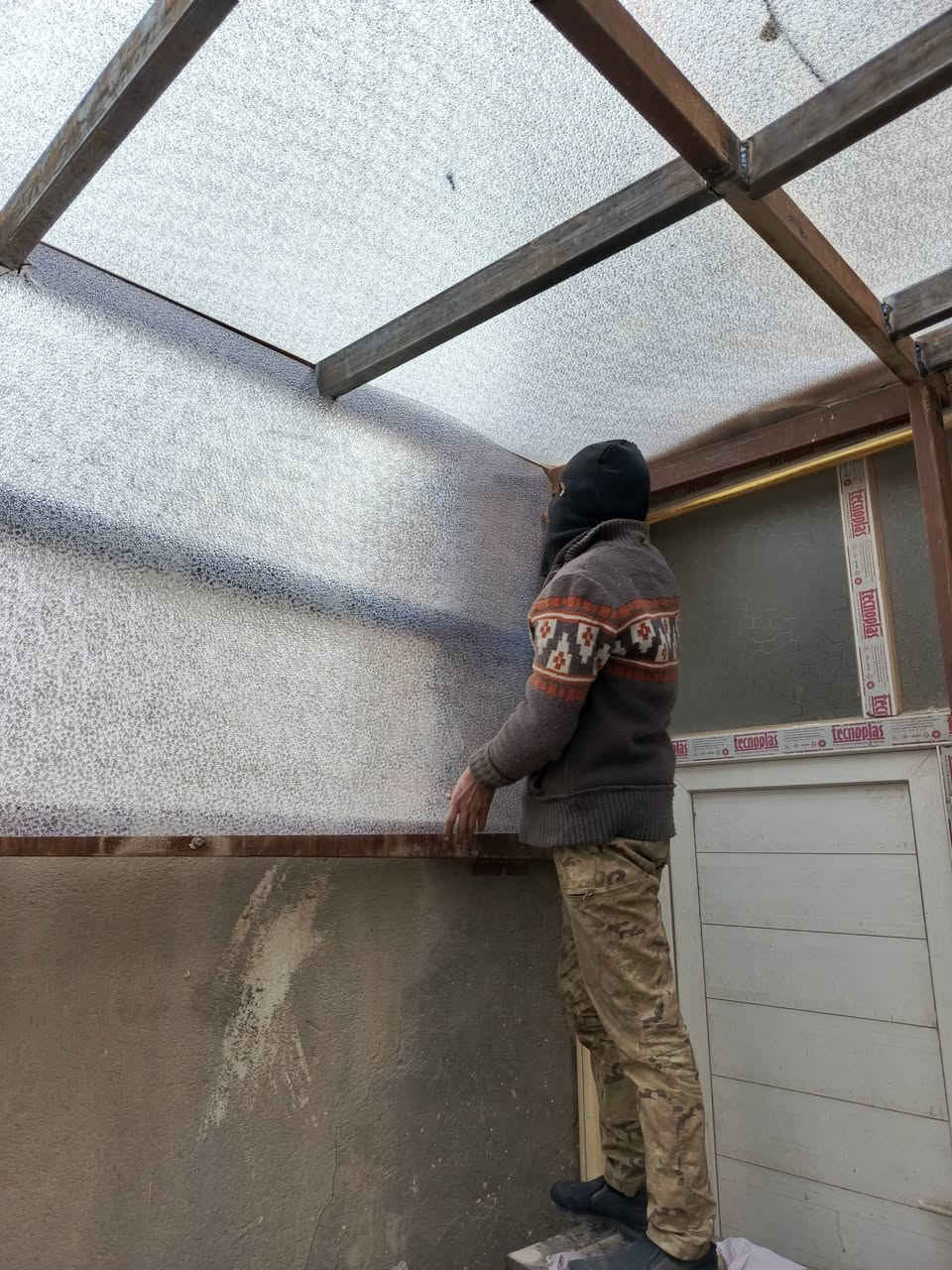 سلام عليكم حداد متنقل في كربلاء لعمل الابواب ولشبابيك ولقمريات ولكرفانات وكافه  للاستفار واتس اب ***********
