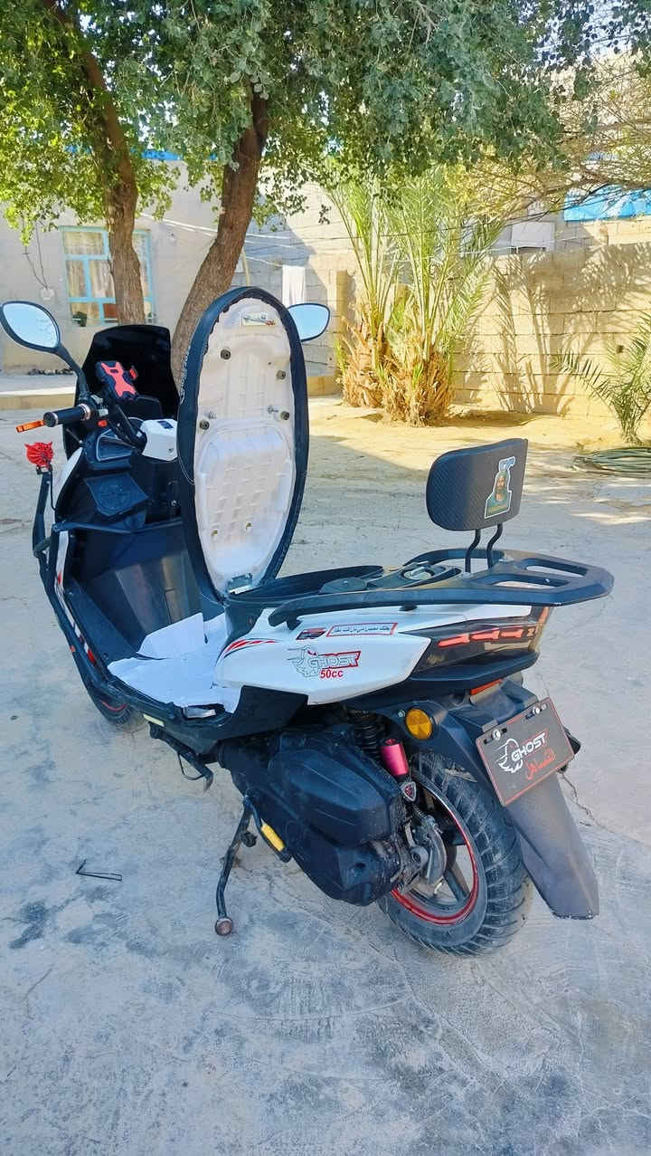 السلام عليكم دراجه سترونك تماتيك موديل 2024 دراجه نضافه خير من الله مال جناي
1 الايت زنون 
2 لايت اضافي بومه زنون
3 لد امامي 
4 لد خلفي 
5 اشاير عداد سرعة كهربائيات كلة شغال مابيها نقص والدراجه بس علة ايدي مو ياهو الي يجي يركب لا صرف ولا تنقيص 
كلشي ما عندي بيها مجرد اروح للسوك وارجع 
ودراجه شادلها تاير جديد اكلجات جدد 
السعر راسلني او اتصل *********** وتساب واتصال
