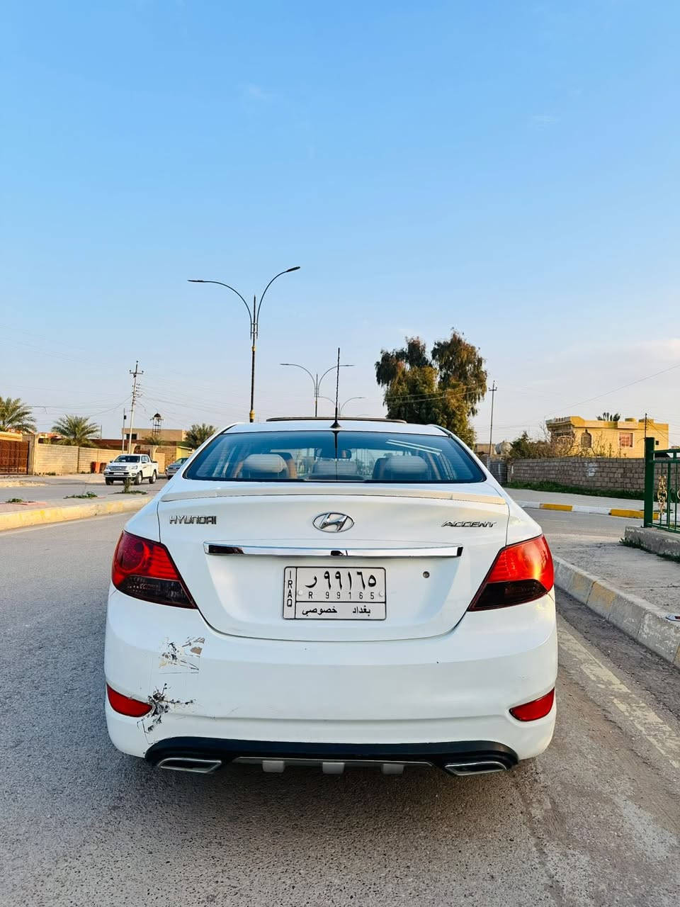 السلام عليكم سياره اكسنت موديل 2012 فول مواصفات كلين بدون ضرر كير محرك شرط تبريد ثلج مسجله بغداد مشروع وطني السعر 105 وبيها مجال  ***********
