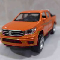 مجسم سيارات • بضوء • زيونه