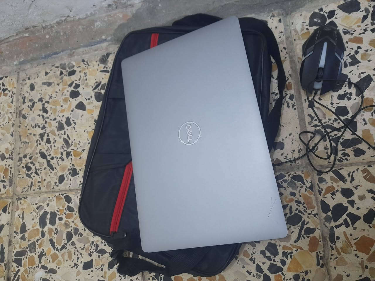 ديل للبيع نضافه عاليه جدا
كوراي 5

جيل 10

رام 16

هارد 256 ssd

حجم شاشه 15.6
دقه شاشه 190X1080

كارت متصل 4

ملحقاته شاحن وجنطه وماوس

السعر 250 الف

عنواني بغداد حي التراث


**إذا كنت صاحب هذا الإعلان وتريد حذفه لأي سبب، رجاءا أرسل رسالة إلى الدعم الفني**
