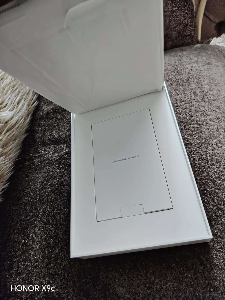 السلام عليكم ايباد 9 بدون تصليح نضيف أستعمال شخصي للبيع ذاكرة 256
سعر350 وبي مجال 

***********
