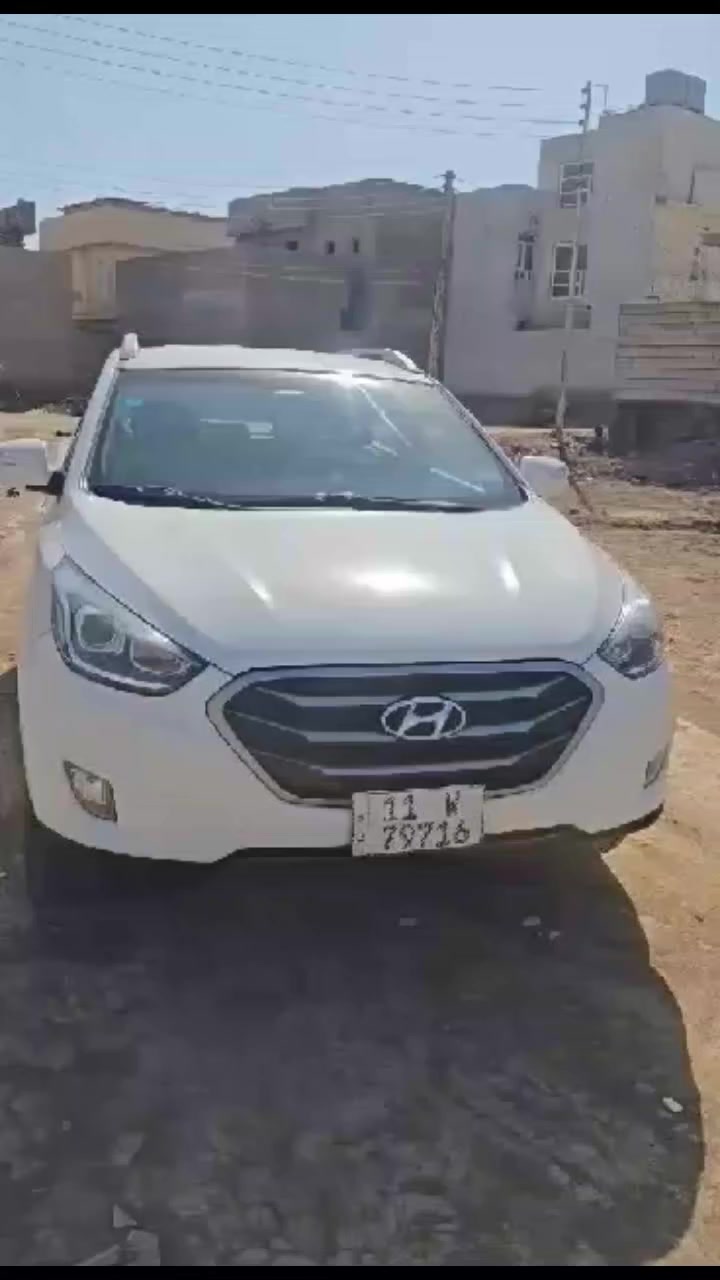 ‏سياره توسان خليجي موديل 2014
‏السيارة مكفولة من الضربة كير ومحرك كفاله عامه
‏سياره كلش نضيفه وجديده تخم تأثير مابيه اي نقص 
‏ما عدى غدوش بسيطه السياره ماشيه 104 سعر السياره 
‏159 وبيها مجال ما متواجد بل خاص
‏رقم الهاتف ***********
‏
