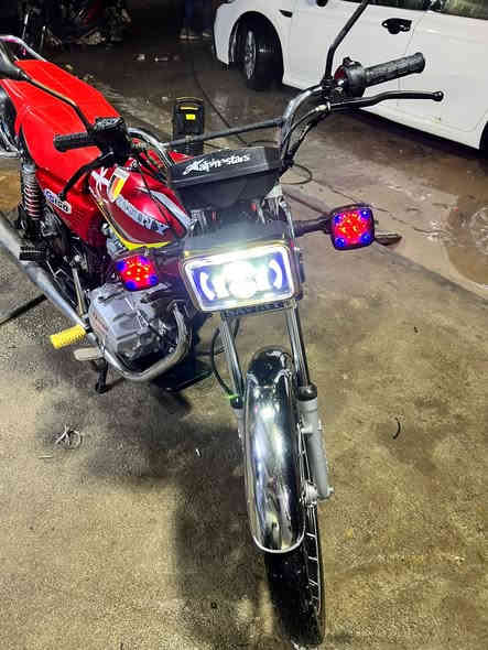 للبيع سيفان موديل 2024 محرك شرط مامفتوح السعر 675 بي مجال بي بس هاي الرصعه بلتانكي 
العنوان تكريت القادسيه شارع ابو عقرب اتصل ***********@الجميع
