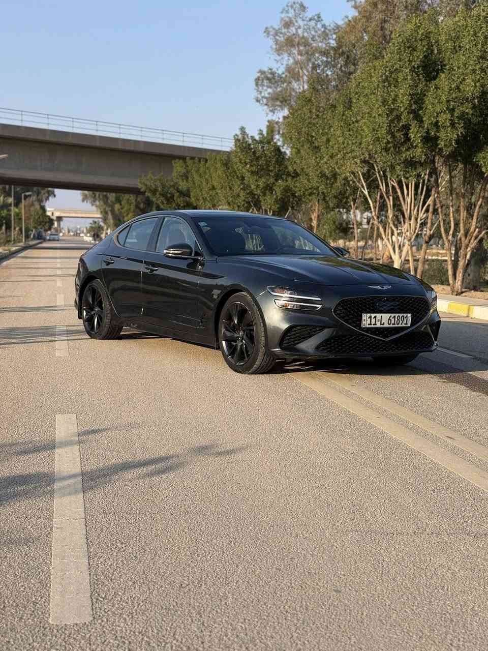 السلام عليكم
للبيع 2023 GENESIS G70 

رقم بغداد الجديد الدولي باسمي  (سعر (215 بيع مستعجل مكاني بابل المسيب ***********ممتواجد فيس فقط اتصال

محرك 4 سلندر 

المواصفات السياره  فول  مواصفات 

1- بانوراما 3 طقات

2- كشنات كهرباء السائق والراكب

3- رادار أمامي جانبي خلفي ٢٦٠ درجه 

4- شفتات بالستيرن

5- بريك تلقائي + تحذيرات صوتيه

6- تدفئة مرايا جانبية

7- كشنات أمامية تدفئة تبريد 

8- بصمه و 4 ابواب بصمه  

9- دبل جام بلادي

10- حساسات خلفية + أمامية

12- مري جانبية قلاب عند الرجوع للخلف + نقاط عمياء

13- هاند بريك بصمه + اوتو هولد

14- خاصية الصعود المريح للكشن + خزن ميموري للكشن

15- نظام صوت ليكسيكون 17 سماعة

16- علامة جينيسيس ضوئية عند الاقتراب 

17- أنظمة قيادة نورمل وايكو وسبورت و سبورت بلس

18- ستيرن كهرباء
19- كير 8 نمر   
السيارة ماشية45 ألف  نظيفة جداً ومعتني بيها كلش هواي من دهن والبانزين

السياره جاهزه كير وتبريد وحداديه مال جناي وحادثها كلش خفيف قطعه وحده  بنيد فقط وأسف عل الاطاله 😘
